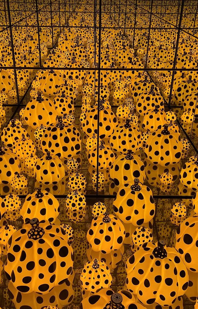 Yayoi Kusama, The Spirits of the Pumpkins Descended into the Heavens