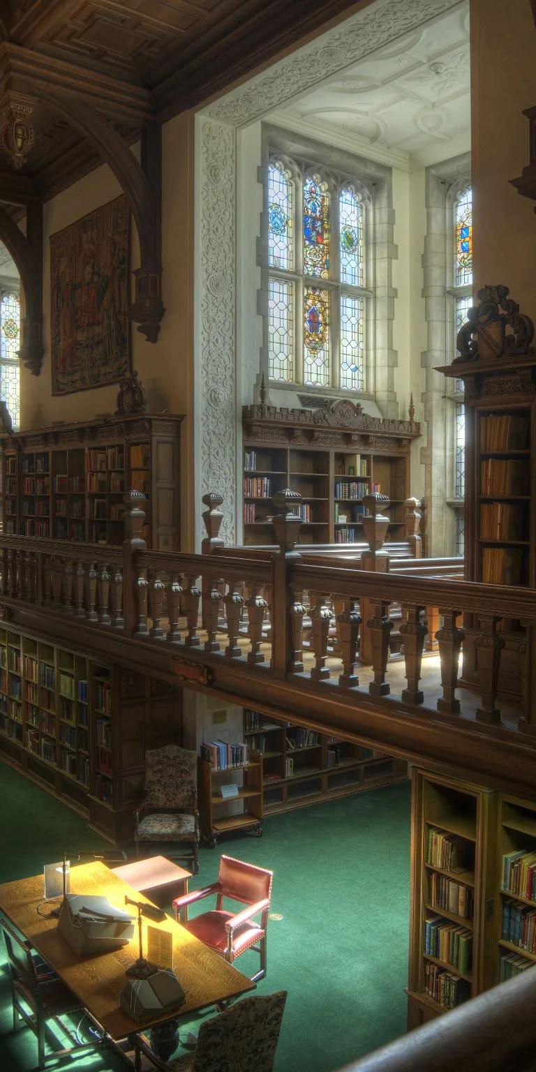 The Gail Kern Paster Reading Room at the Folger Shakespeare Library, with oak panelling and a trussed roof