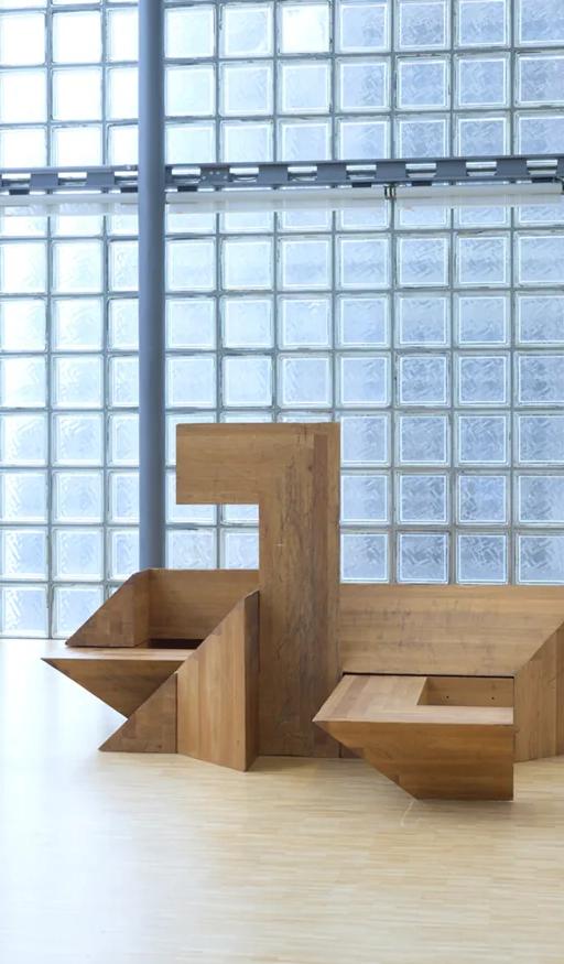 Raphaël Zarka, Paving Space Regular Score W8M1, 2016, installation view