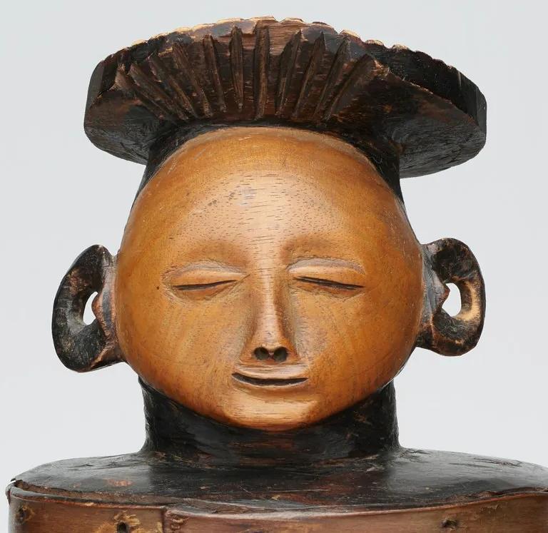 An African sculpture from the Art Institute's Arts of Africa collection, shown in Body and Being in African Art