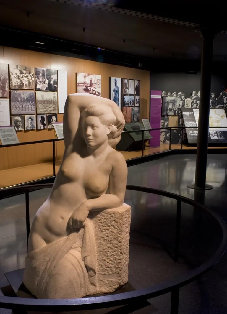 The Electric Years gallery, covering 1900 to 1939