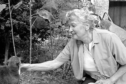 Portrait of composer Éliane Radigue