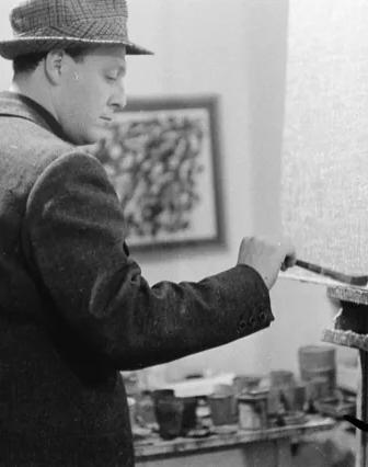 Piero Dorazio in his Via di Ripetta studio, 1960