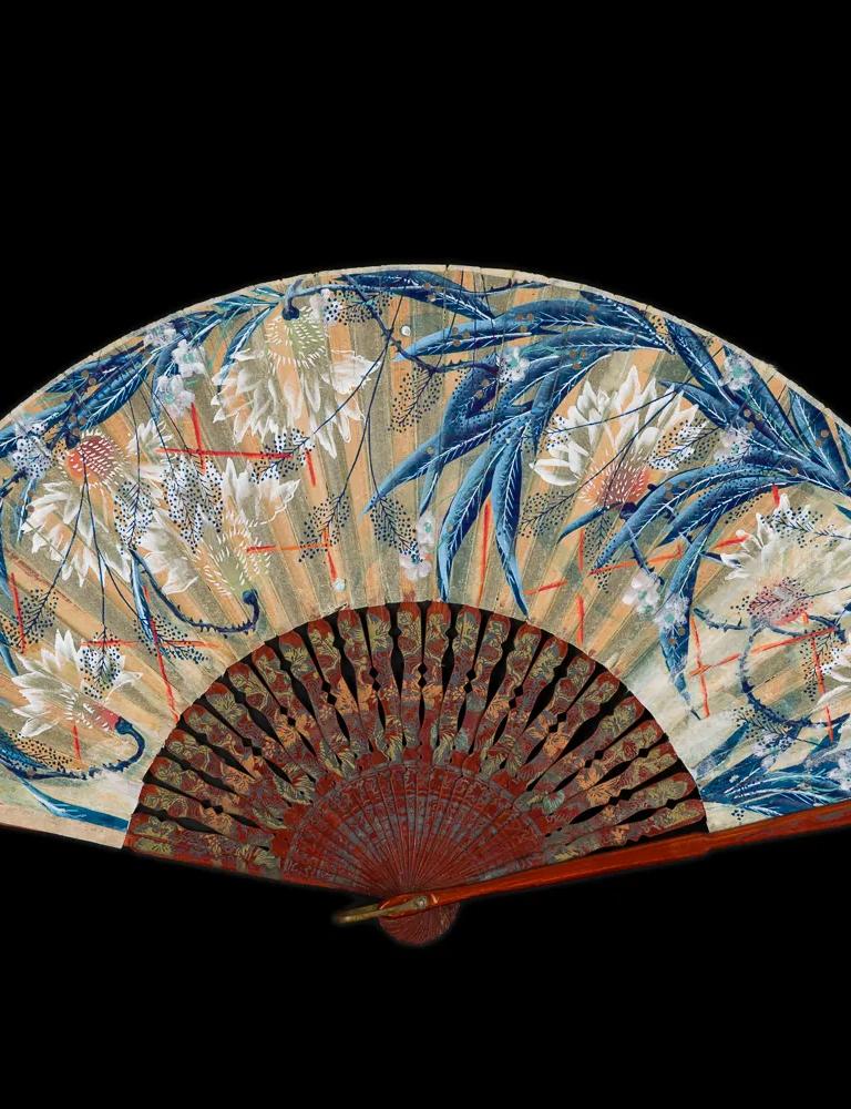 Chinese fans on display at the Museu do Oriente