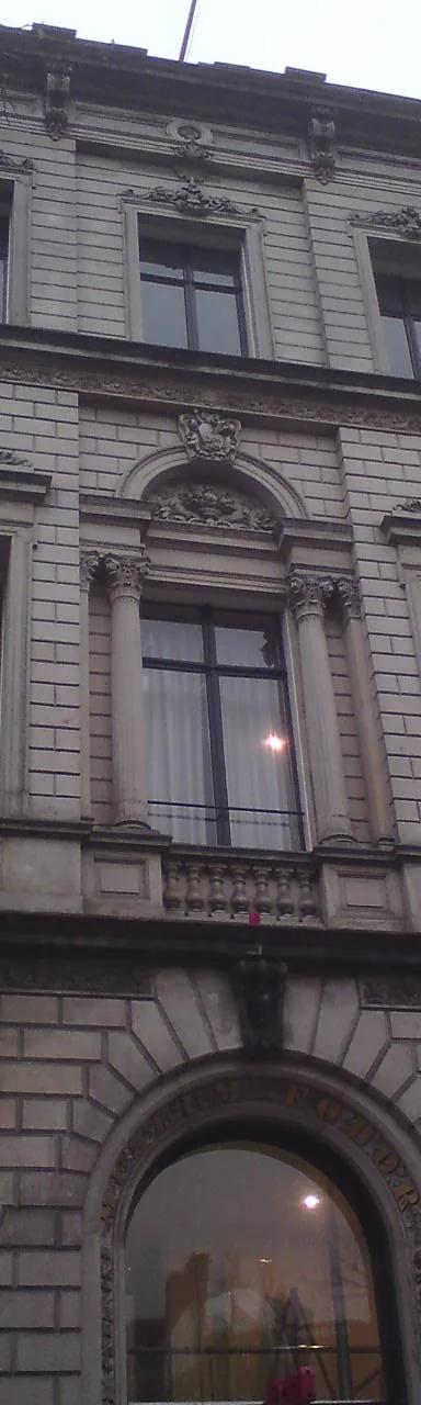 The 19th-century canal-house facade of Foam Fotografiemuseum Amsterdam at Keizersgracht 609