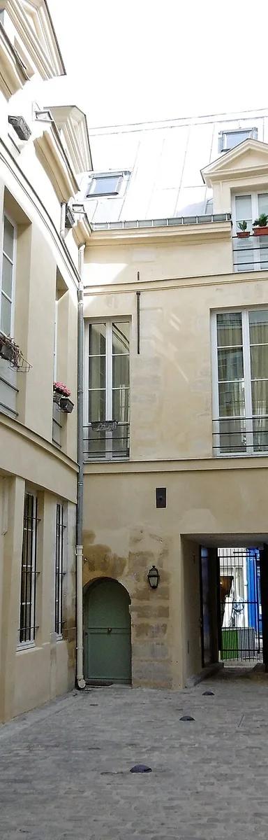 The Fondation Henri Cartier-Bresson building at 79 rue des Archives, Paris