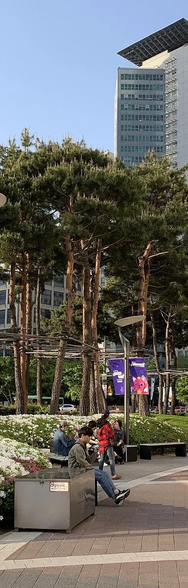 Exterior view of Lotte World Tower, home to the Lotte Museum of Art, in Seoul